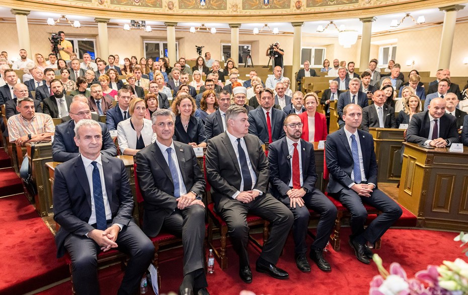 Na Svečanoj sjednici Gradske skupštine uručene Nagrade Grada Zagreba